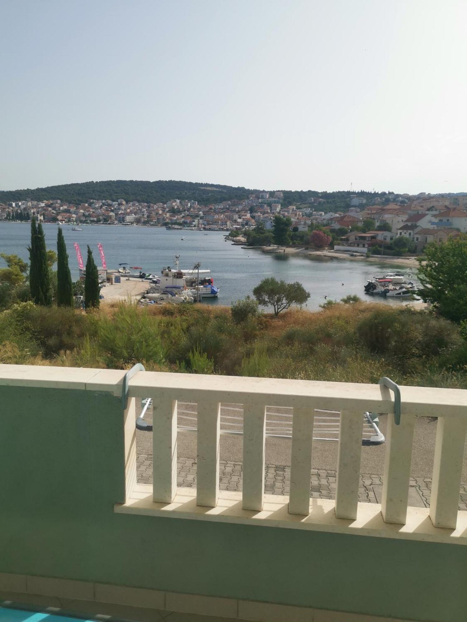 Apartment Croatika On The Beach Trogir Ngoại thất bức ảnh